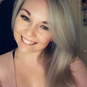 Meet your Posher, Fayth